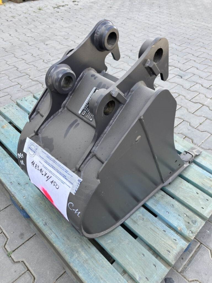 Volvo Tieflöffel mit Zähnen - Festanbau - Backhoe loader: picture 2 Volvo Tieflöffel mit Zähnen - Festanbau - Backhoe loader: picture 2