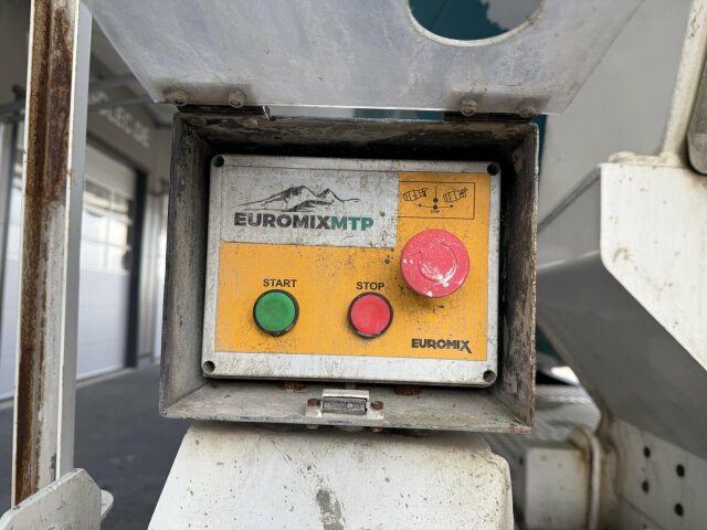 Betonmischer-Auflieger Euromix 12 m³ mit Motor - Concrete mixer semi-trailer: picture 2 Betonmischer-Auflieger Euromix 12 m³ mit Motor - Concrete mixer semi-trailer: picture 2
