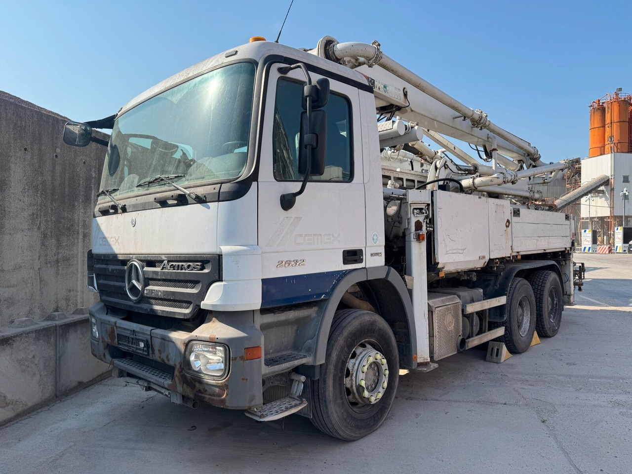 Mercedes-Benz Actros 2632 6x4 Betonpumpe Schwing S24X - Concrete pump truck: picture 1 Mercedes-Benz Actros 2632 6x4 Betonpumpe Schwing S24X - Concrete pump truck: picture 1