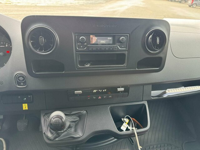 Mercedes-Benz Sprinter 316 CDI mit Versalift VTL-39-135 - Truck mounted aerial platform: picture 2 Mercedes-Benz Sprinter 316 CDI mit Versalift VTL-39-135 - Truck mounted aerial platform: picture 2