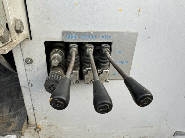 Mercedes-Benz Vario 818D Kanalreiniger Rockstroh Drain Jet 100 - Vacuum truck: picture 5 Mercedes-Benz Vario 818D Kanalreiniger Rockstroh Drain Jet 100 - Vacuum truck: picture 5