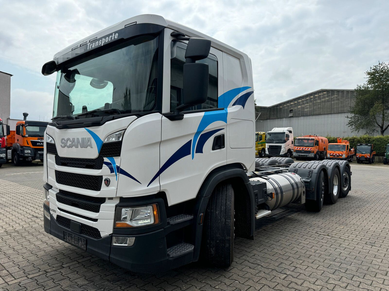 Scania G 410 B8x2*6 NB LNG Fahrgestell Nebenantrieb - Cab chassis truck, Crane truck: picture 3 Scania G 410 B8x2*6 NB LNG Fahrgestell Nebenantrieb - Cab chassis truck, Crane truck: picture 3