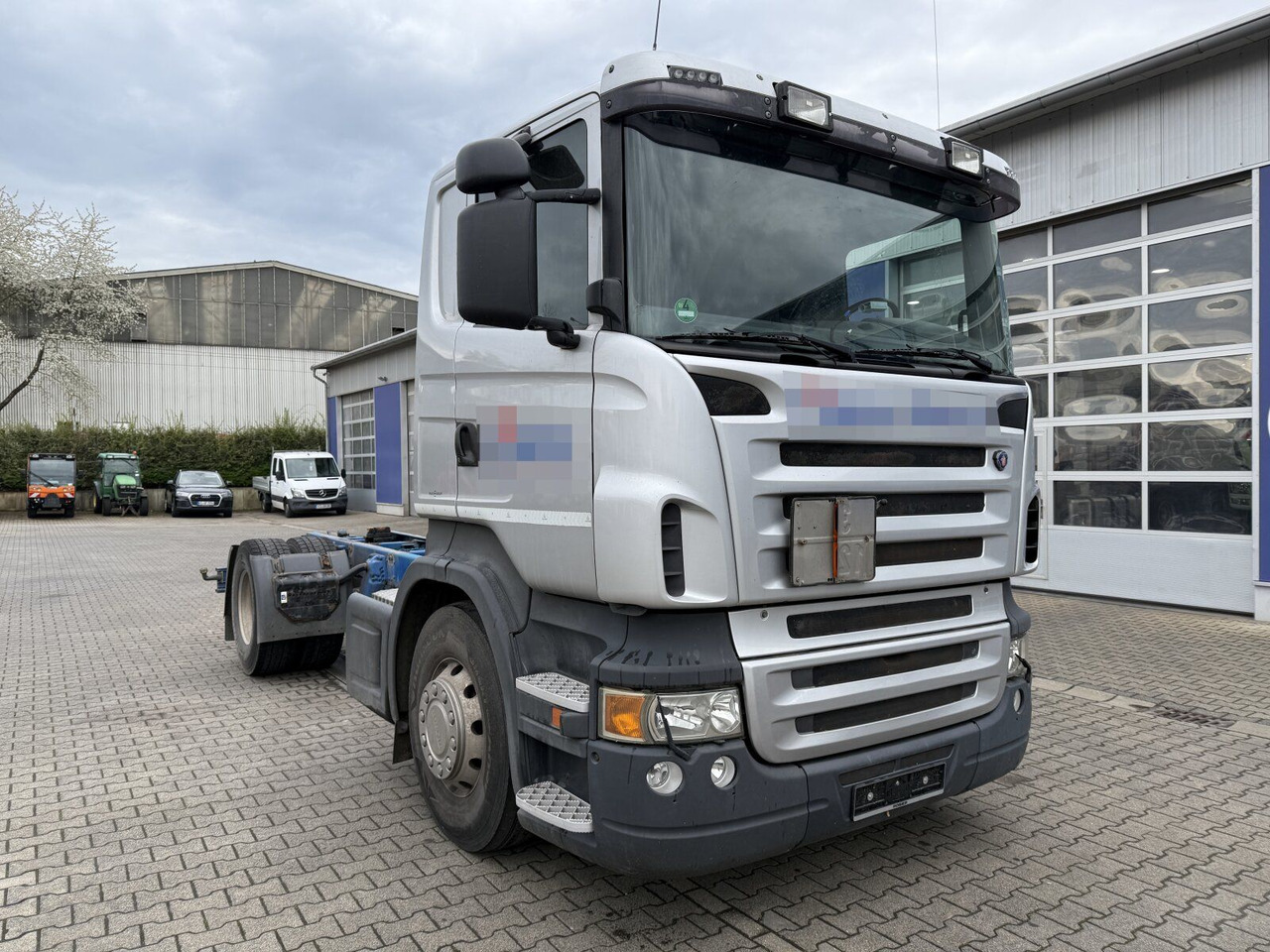 Scania R 420 Tankwagen ADR Fahrgestell Retarder Volluft - Tank truck: picture 1 Scania R 420 Tankwagen ADR Fahrgestell Retarder Volluft - Tank truck: picture 1