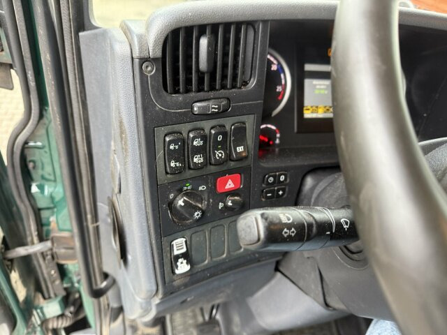 Scania R560 6x4 Holztransport Kran LOGLIFT HIAB 140S79R - Timber truck, Crane truck: picture 3 Scania R560 6x4 Holztransport Kran LOGLIFT HIAB 140S79R - Timber truck, Crane truck: picture 3