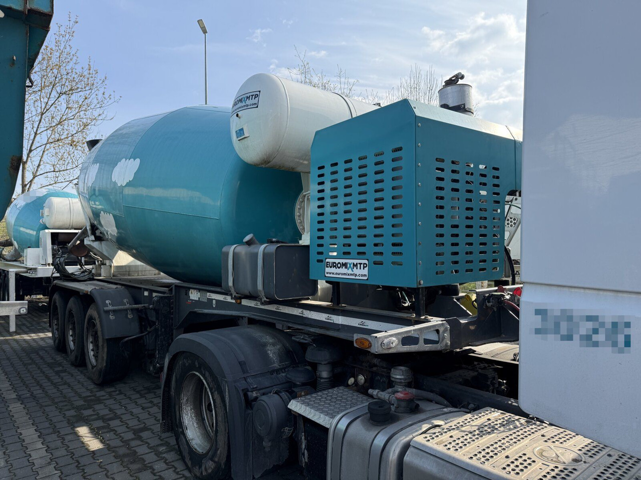 Betonmischer-Auflieger Euromix 12 m³ mit Motor - Semi-trailer: picture 4 Betonmischer-Auflieger Euromix 12 m³ mit Motor - Semi-trailer: picture 4