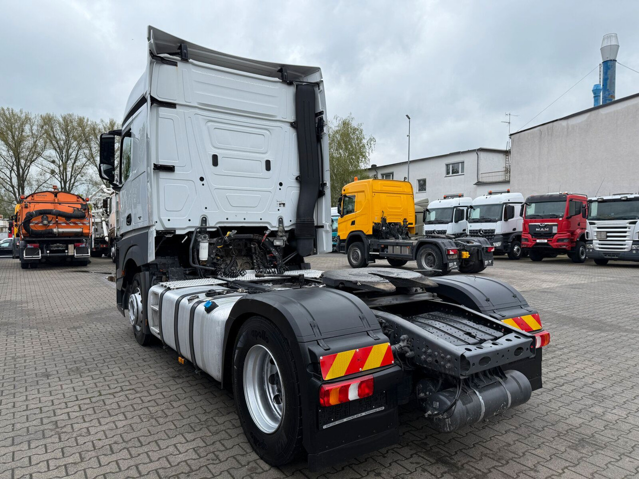 Mercedes-Benz Actros 1845 SZM 4x2 Retarder Kipphydraulik - Tractor unit: picture 5 Mercedes-Benz Actros 1845 SZM 4x2 Retarder Kipphydraulik - Tractor unit: picture 5