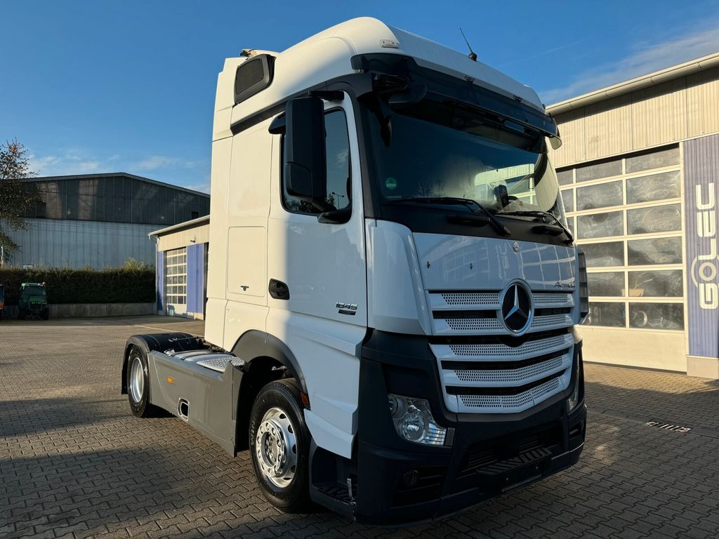 Mercedes-Benz Actros 1845 SZM 4x2 Streamspace *Retarder - Tractor unit: picture 1 Mercedes-Benz Actros 1845 SZM 4x2 Streamspace *Retarder - Tractor unit: picture 1