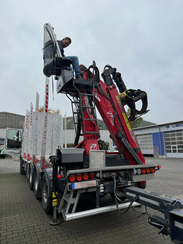 Volvo FH 510 8x4 Holztransporter Kran PENZ + Anhänger - Timber truck, Crane truck: picture 2 Volvo FH 510 8x4 Holztransporter Kran PENZ + Anhänger - Timber truck, Crane truck: picture 2