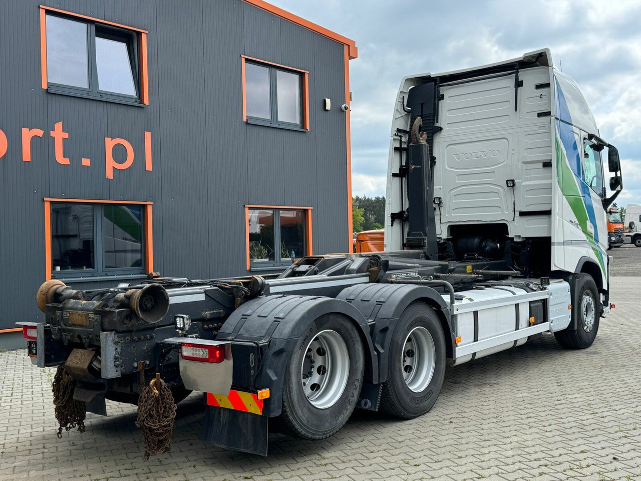 Volvo FH 540 6x2 Abrollkipper MEILLER RK 26.67 - Hook lift truck: picture 5 Volvo FH 540 6x2 Abrollkipper MEILLER RK 26.67 - Hook lift truck: picture 5