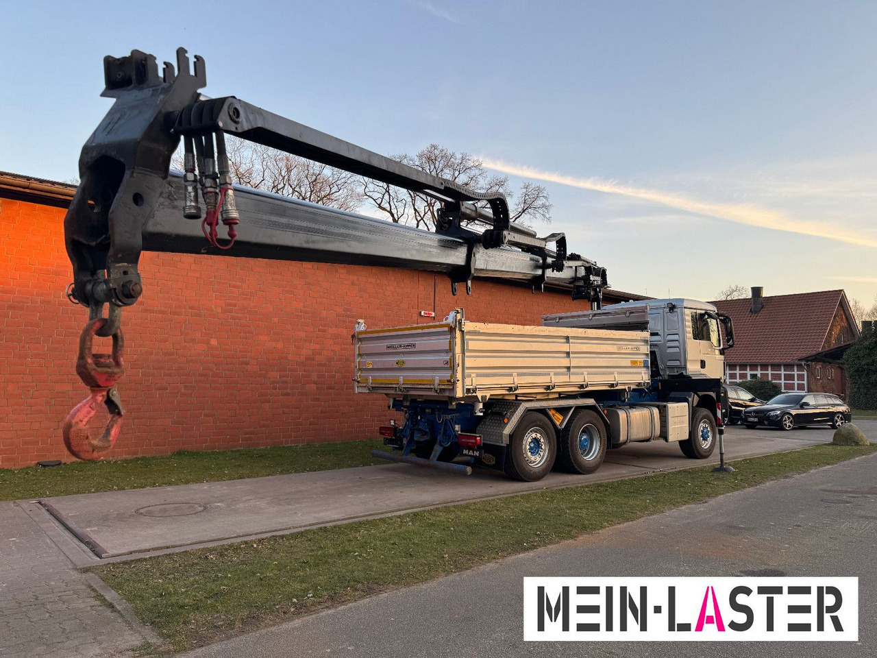 Tipper, Crane truck MAN Aufbau Meiller Bordmatik + HMF 1330 K4 15m Funk: picture 10