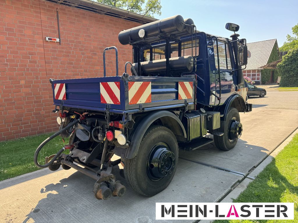 Mercedes-Benz U 1600 Zweiweg ZW 100 AHK 600t nur 14.084 km - Truck: picture 5 Mercedes-Benz U 1600 Zweiweg ZW 100 AHK 600t nur 14.084 km - Truck: picture 5