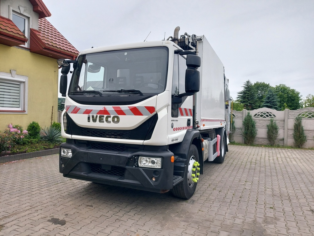 IVECO Eurocargo - Garbage truck: picture 2 IVECO Eurocargo - Garbage truck: picture 2