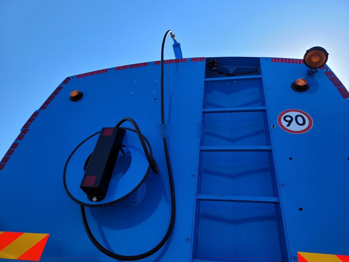 Utility/ Special vehicle Renault Midlum WATER STREET CLEANER Sprinkler: picture 19 Utility/ Special vehicle Renault Midlum WATER STREET CLEANER Sprinkler: picture 19