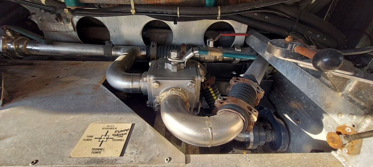 Vacuum truck Volkswagen LT55 COMBI HYDRO OIL ADR INOX: picture 45