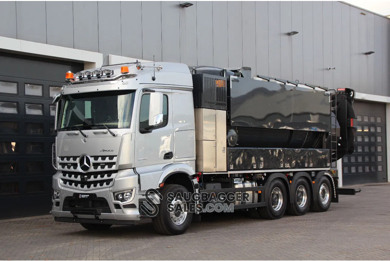 Mercedes-Benz NAAKTGEBOREN Vacu-Press 11.000 - Vacuum truck: picture 1 Mercedes-Benz NAAKTGEBOREN Vacu-Press 11.000 - Vacuum truck: picture 1