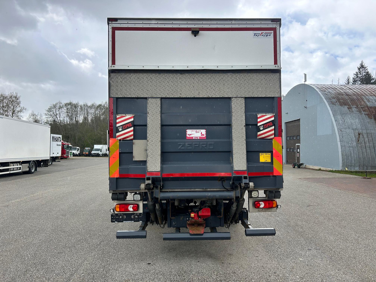 DAF LF320 - Box truck: picture 4 DAF LF320 - Box truck: picture 4