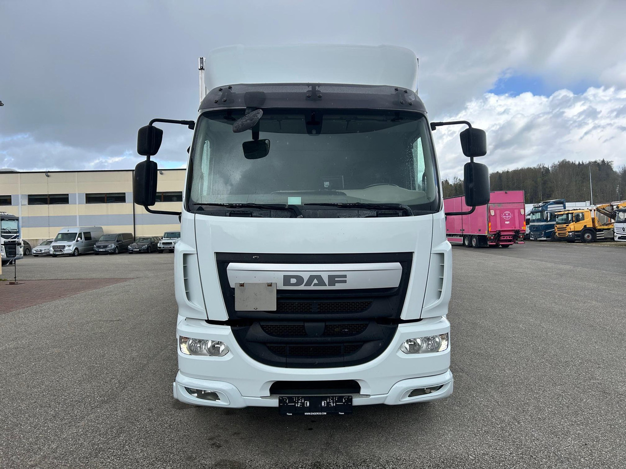 DAF LF320 - Box truck: picture 3 DAF LF320 - Box truck: picture 3