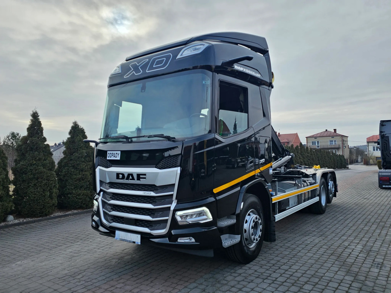 DAF XD 450 - Hook lift truck: picture 3 DAF XD 450 - Hook lift truck: picture 3