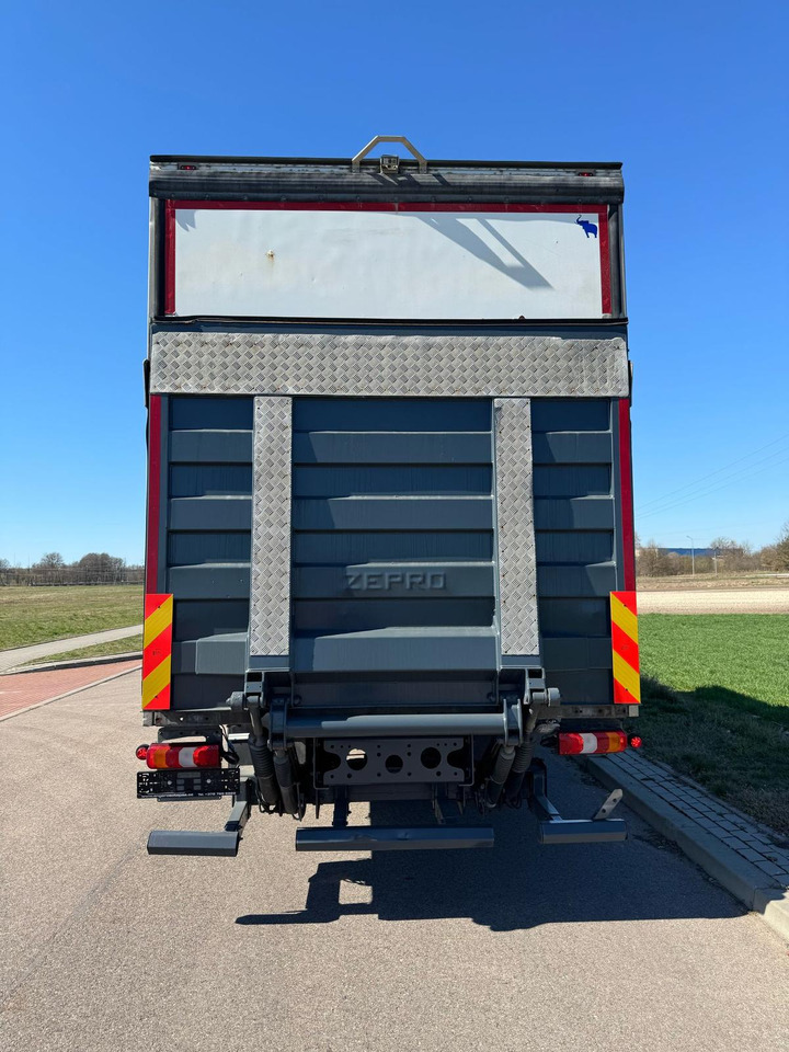 MERCEDES-BENZ ANTOS 1830 - Box truck: picture 4 MERCEDES-BENZ ANTOS 1830 - Box truck: picture 4