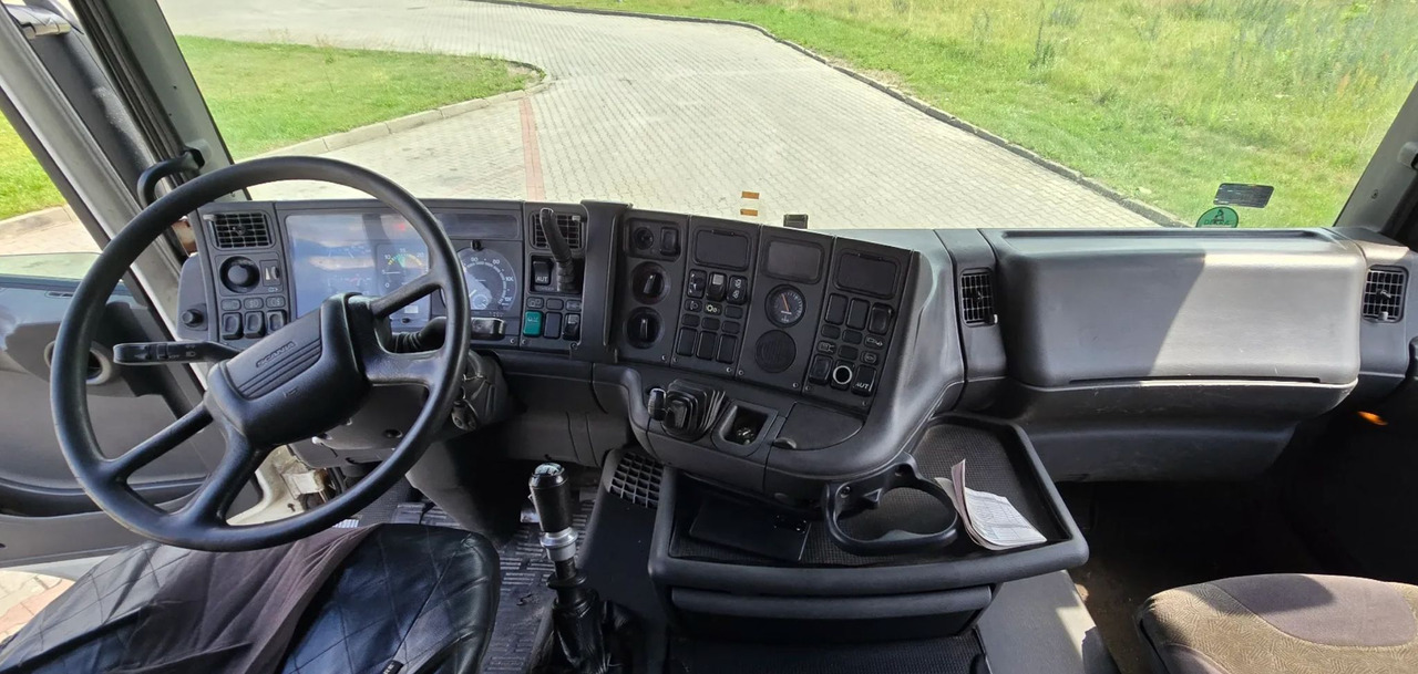 Dropside/ Flatbed truck, Crane truck SCANIA 144.460: picture 9 Dropside/ Flatbed truck, Crane truck SCANIA 144.460: picture 9