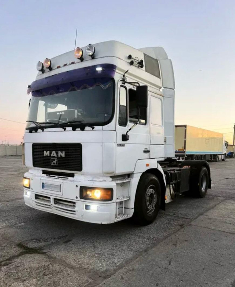 MAN 19-414 - Tractor unit: picture 3 MAN 19-414 - Tractor unit: picture 3