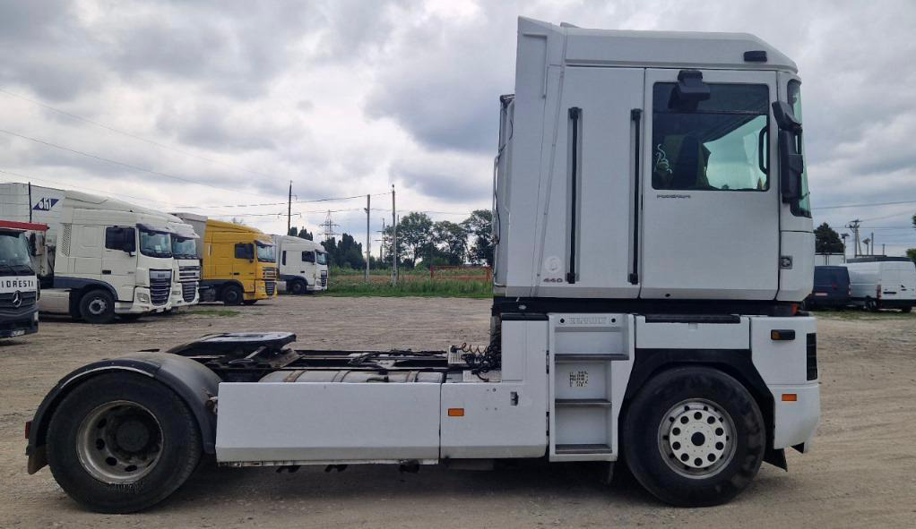 RENAULT Magnum 440 - Tractor unit: picture 5 RENAULT Magnum 440 - Tractor unit: picture 5