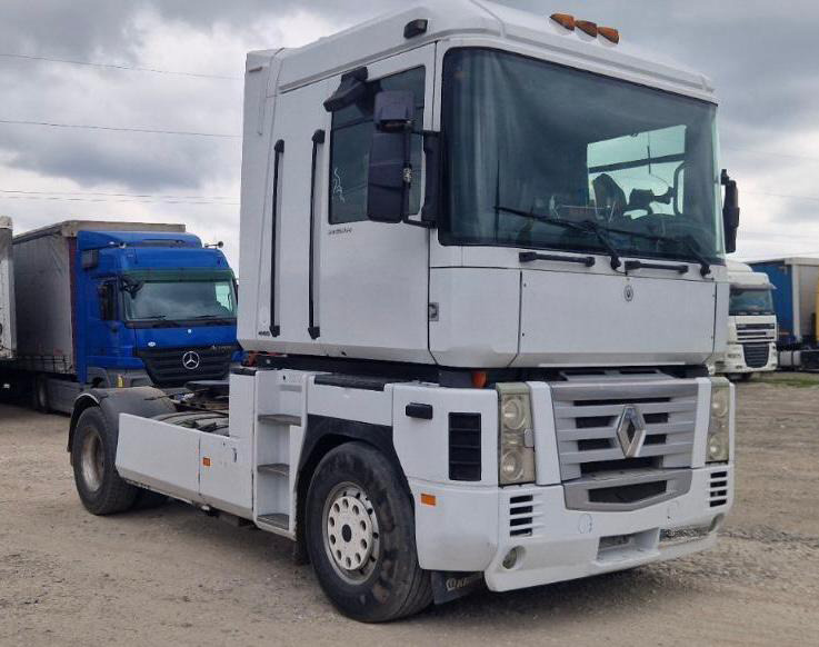 RENAULT Magnum 440 - Tractor unit: picture 1 RENAULT Magnum 440 - Tractor unit: picture 1