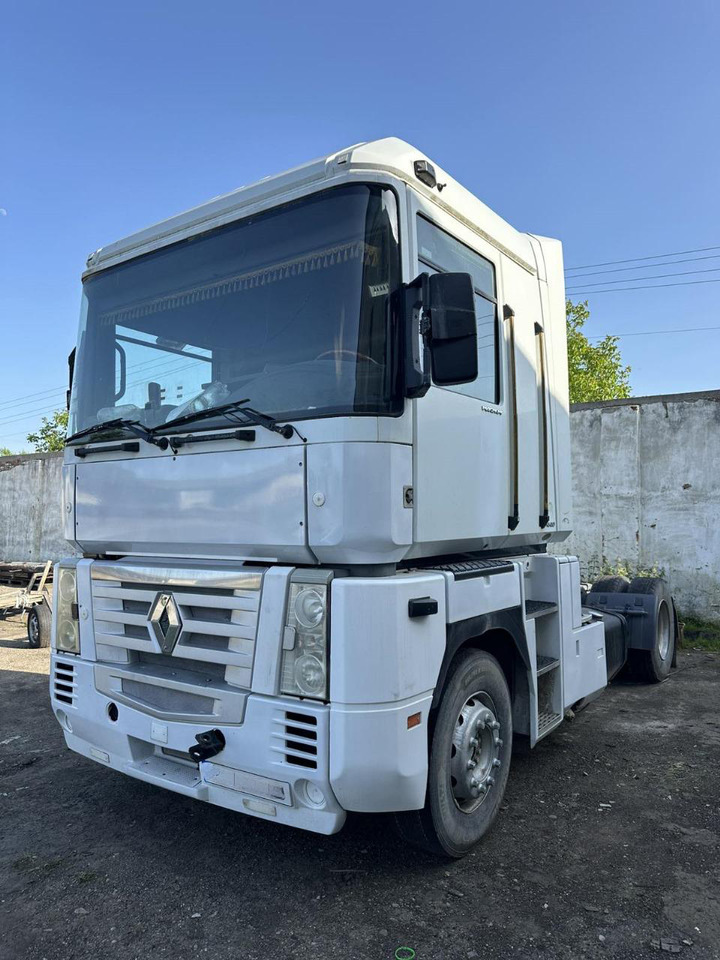 RENAULT Magnum 440 - Tractor unit: picture 4 RENAULT Magnum 440 - Tractor unit: picture 4