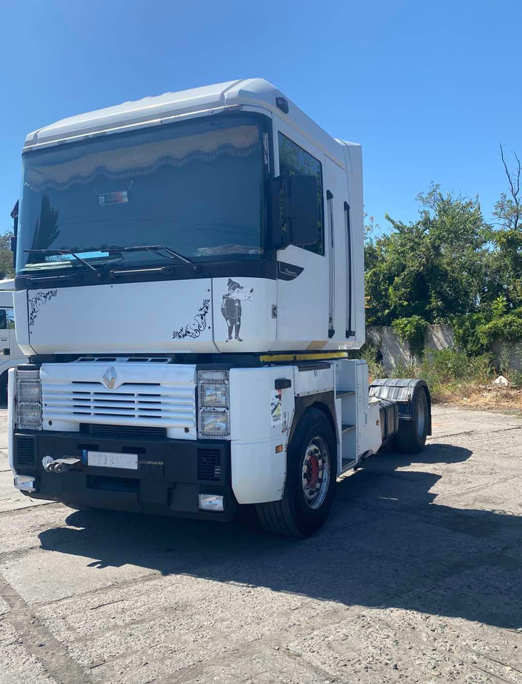 RENAULT Magnum 440 - Tractor unit: picture 3 RENAULT Magnum 440 - Tractor unit: picture 3