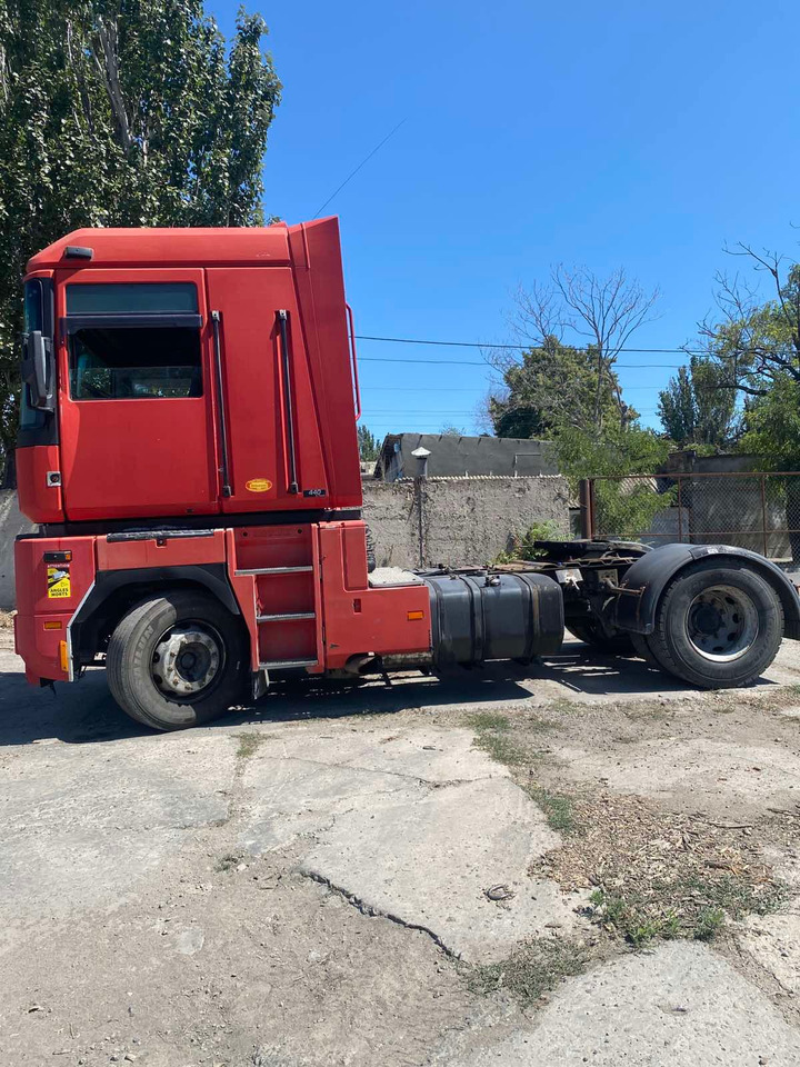 RENAULT Magnum 440 - Tractor unit: picture 5 RENAULT Magnum 440 - Tractor unit: picture 5