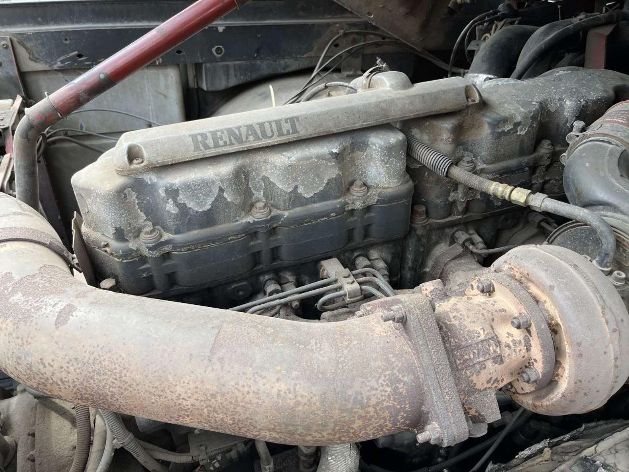 Tractor unit RENAULT Magnum 470: picture 20