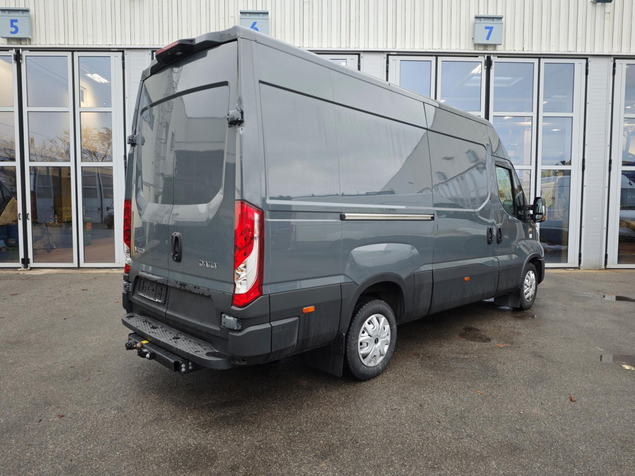 IVECO 35S16H30A8V - Panel van: picture 4 IVECO 35S16H30A8V - Panel van: picture 4