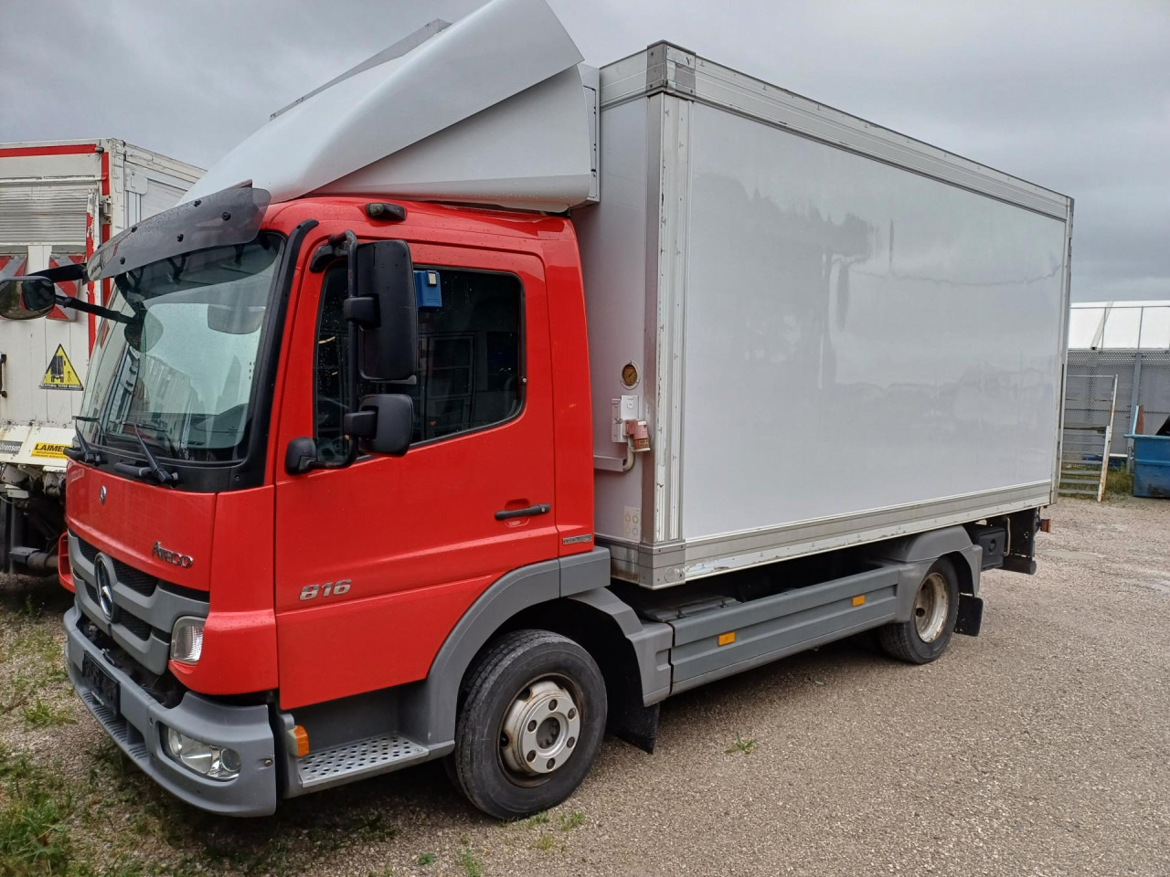 MERCEDES-BENZ 816 Euro5 AHK Luftfeder - Refrigerator truck: picture 4 MERCEDES-BENZ 816 Euro5 AHK Luftfeder - Refrigerator truck: picture 4