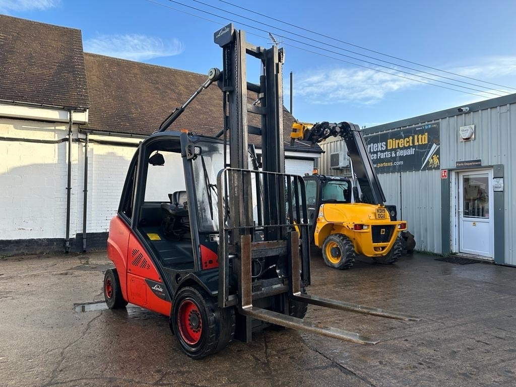 Linde H 35 D - Diesel forklift: picture 2 Linde H 35 D - Diesel forklift: picture 2