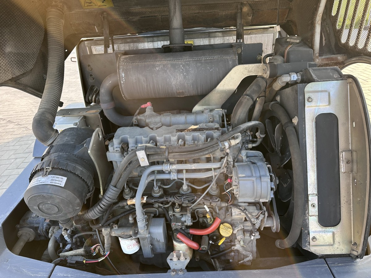 TEREX TL 100 - 30 Km/h Schaufel + Palettengabel Top ! leasing TEREX TL 100 - 30 Km/h Schaufel + Palettengabel Top !: picture 17 TEREX TL 100 - 30 Km/h Schaufel + Palettengabel Top ! leasing TEREX TL 100 - 30 Km/h Schaufel + Palettengabel Top !: picture 17