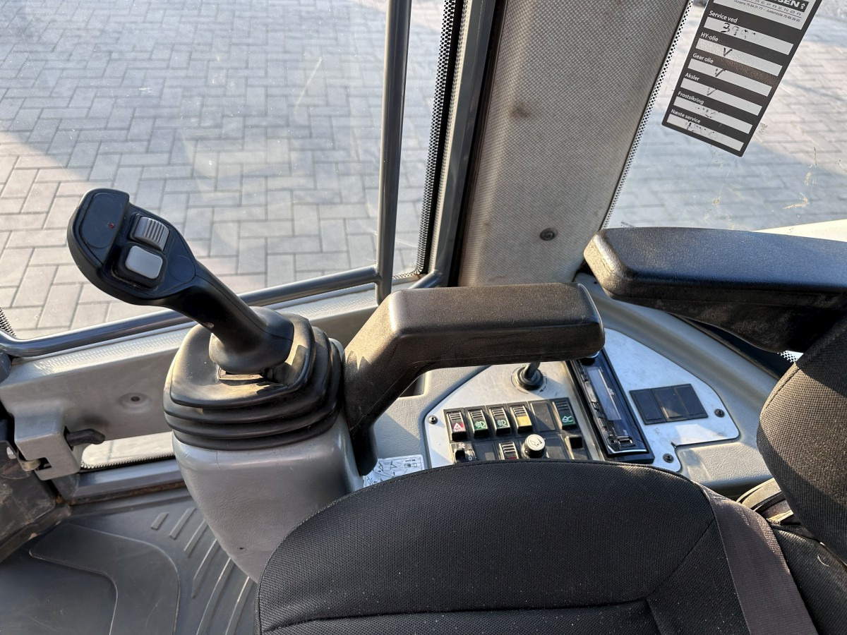 TEREX TL 100 - 30 Km/h Schaufel + Palettengabel Top ! leasing TEREX TL 100 - 30 Km/h Schaufel + Palettengabel Top !: picture 12 TEREX TL 100 - 30 Km/h Schaufel + Palettengabel Top ! leasing TEREX TL 100 - 30 Km/h Schaufel + Palettengabel Top !: picture 12