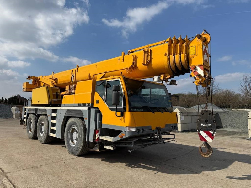 Liebherr LTM1055/1 - All terrain crane: picture 2 Liebherr LTM1055/1 - All terrain crane: picture 2