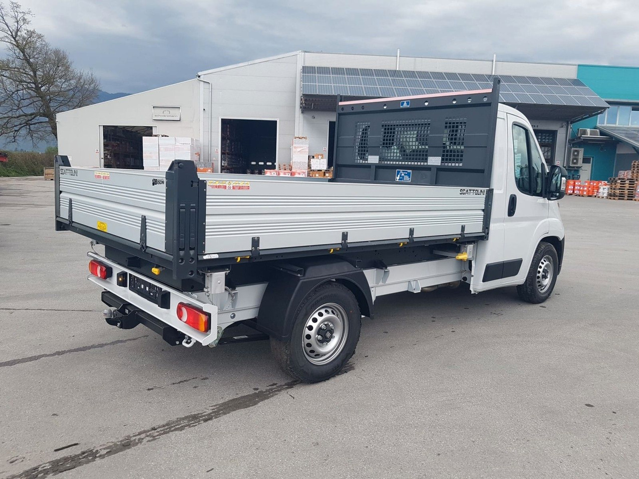 Fiat Ducato 35H L2H1 EKA 3-Seiten-Kipper 180 PS AHK - Tipper van: picture 3 Fiat Ducato 35H L2H1 EKA 3-Seiten-Kipper 180 PS AHK - Tipper van: picture 3