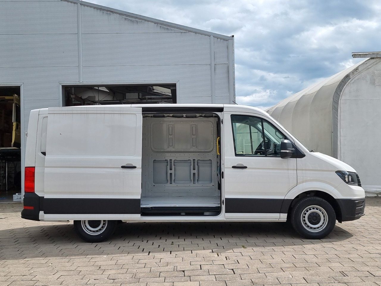 Volkswagen Crafter 35 L3H2 140 PS MJ 2025 Lager - Panel van: picture 5 Volkswagen Crafter 35 L3H2 140 PS MJ 2025 Lager - Panel van: picture 5