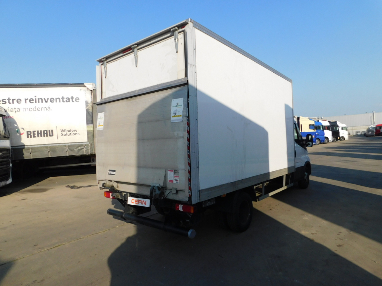 Iveco 35c16h30 - Closed box van: picture 3 Iveco 35c16h30 - Closed box van: picture 3