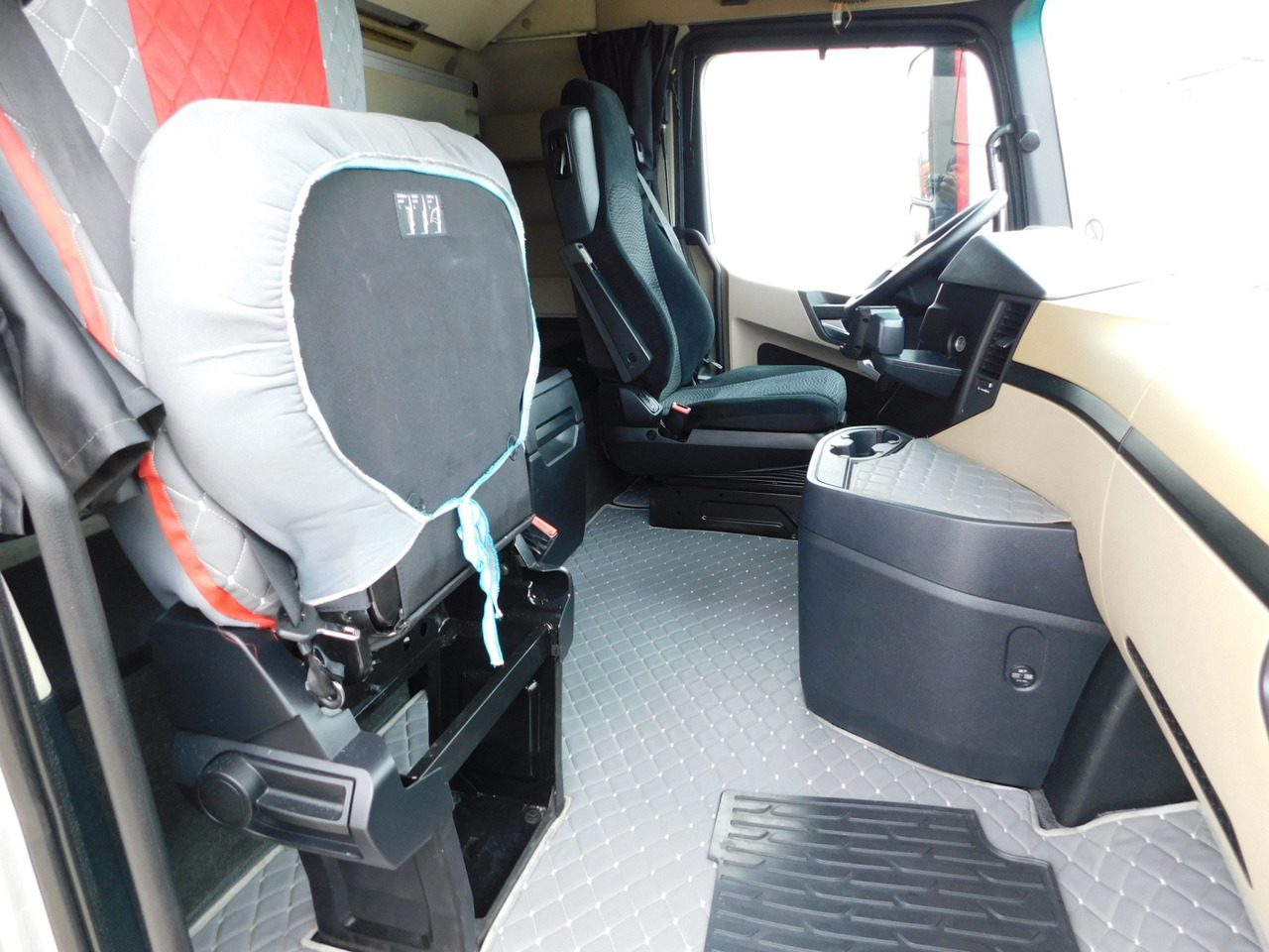 Mercedes Actros - Tractor unit: picture 5 Mercedes Actros - Tractor unit: picture 5