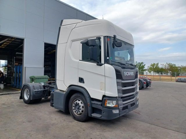 Scania R 450 - Tractor unit: picture 1 Scania R 450 - Tractor unit: picture 1