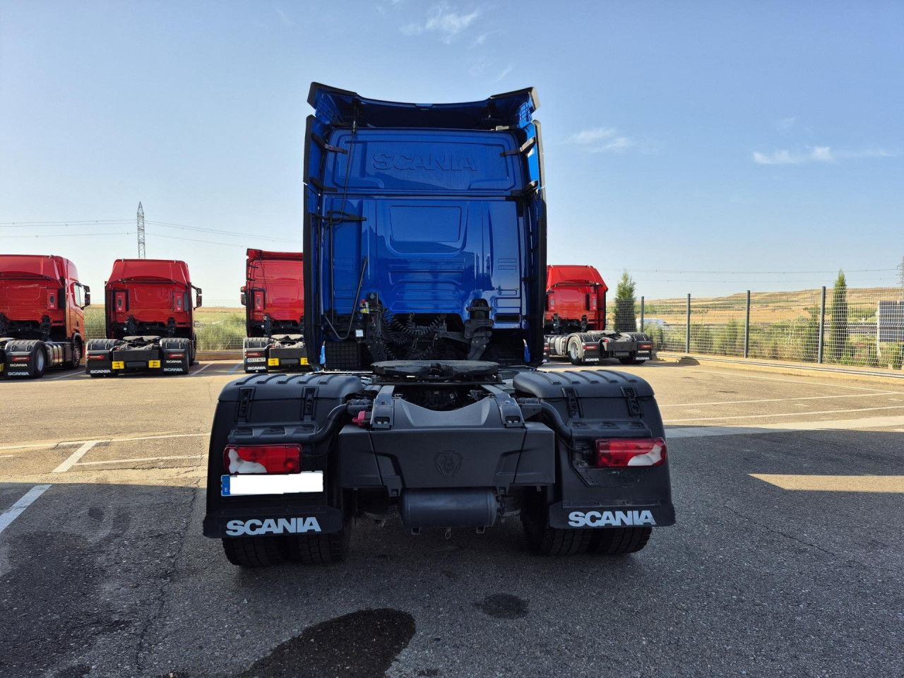 Scania R 450 - Tractor unit: picture 4 Scania R 450 - Tractor unit: picture 4
