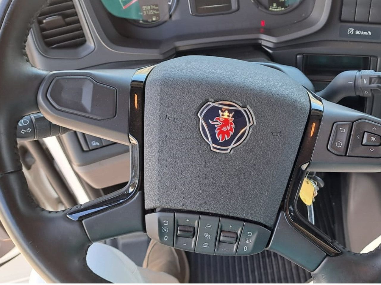 Scania R 500 - Tractor unit: picture 5 Scania R 500 - Tractor unit: picture 5