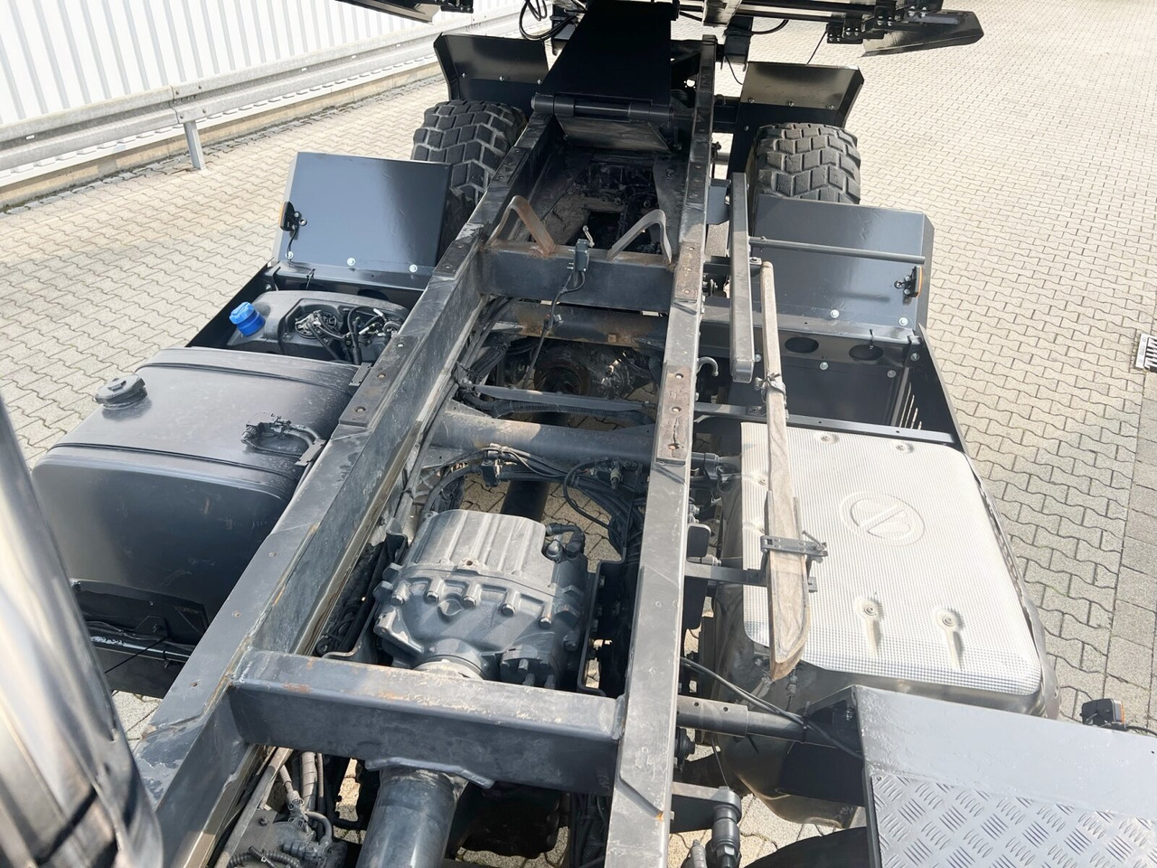 ASTRA HD9 86.56 8x6, 24m³ Mulde, Intarder ASTRA HD9 86.56 8x6, 24m³ Mulde, Intarder - Dumper: picture 2 ASTRA HD9 86.56 8x6, 24m³ Mulde, Intarder ASTRA HD9 86.56 8x6, 24m³ Mulde, Intarder - Dumper: picture 2