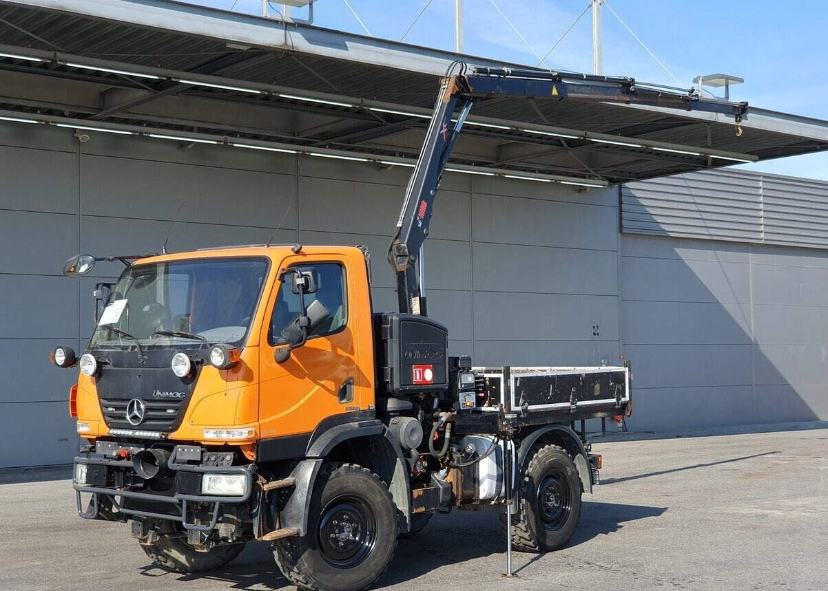 Unimog U 20 4x4 U 20 4x4, Zapfwelle, Kran Hiab 022D-3 HiDuo, Funk - Commercial vehicle: picture 1 Unimog U 20 4x4 U 20 4x4, Zapfwelle, Kran Hiab 022D-3 HiDuo, Funk - Commercial vehicle: picture 1
