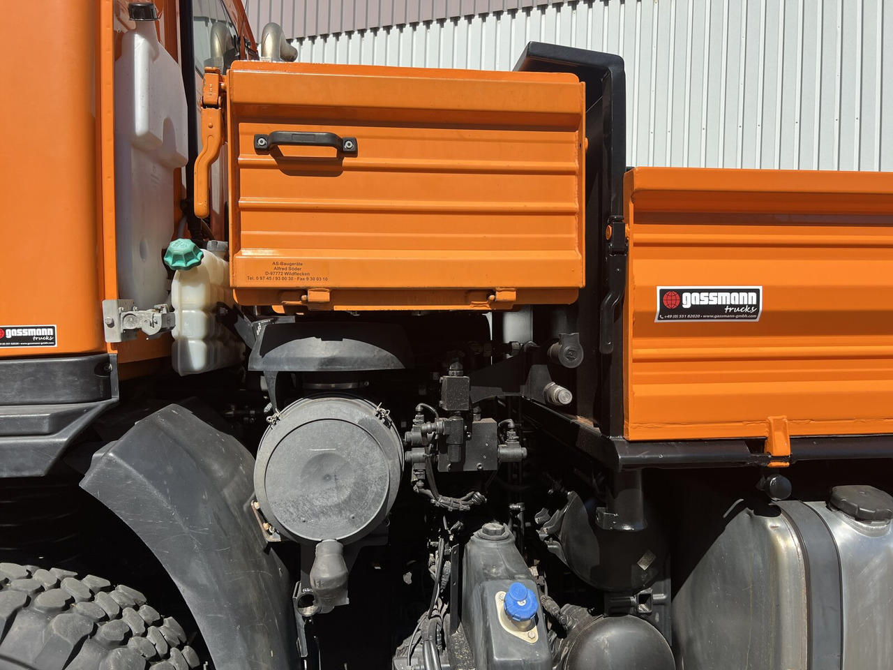 Unimog U 20 U405/70 4x4 U 20 U405/70 4x4, Kipper, Winterdienstplatte - Commercial vehicle: picture 4 Unimog U 20 U405/70 4x4 U 20 U405/70 4x4, Kipper, Winterdienstplatte - Commercial vehicle: picture 4