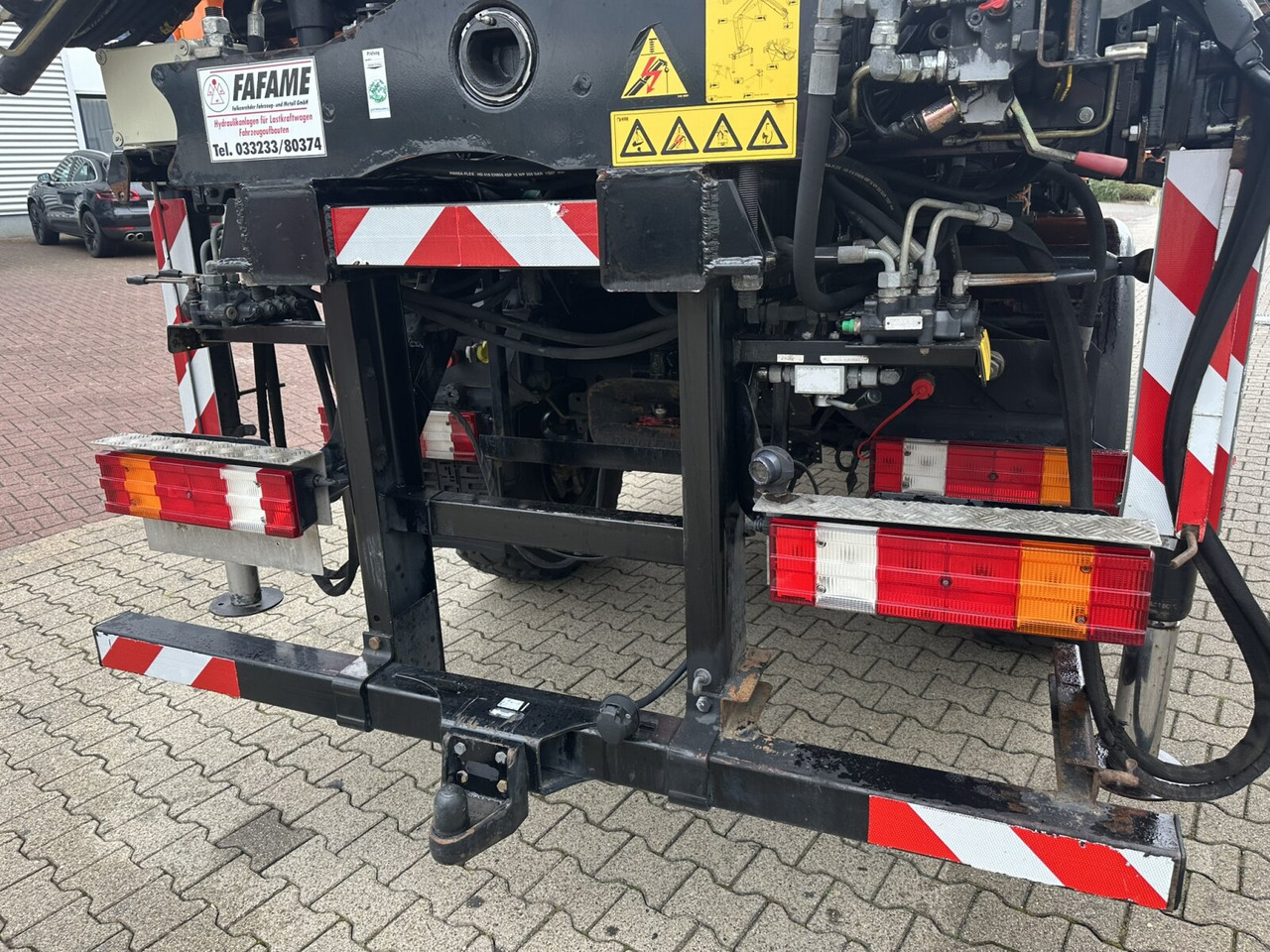 Unimog U500 4x4 U500 4x4 405/40 mit Heckkran Hiab 077-1 HiDuo, absattelbar, Funk - Commercial vehicle: picture 2 Unimog U500 4x4 U500 4x4 405/40 mit Heckkran Hiab 077-1 HiDuo, absattelbar, Funk - Commercial vehicle: picture 2