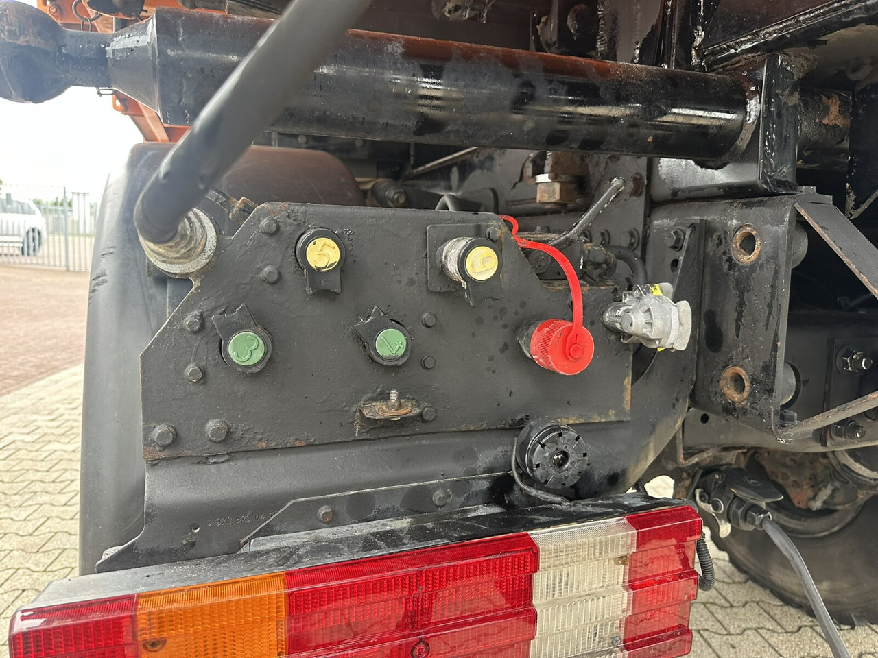 Unimog U500 4x4 U500 4x4 405/40 mit Heckkran Hiab 077-1 HiDuo, absattelbar, Funk - Commercial vehicle: picture 5 Unimog U500 4x4 U500 4x4 405/40 mit Heckkran Hiab 077-1 HiDuo, absattelbar, Funk - Commercial vehicle: picture 5