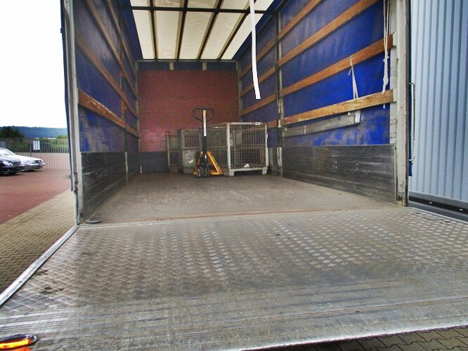 DAF DAF AE 45.150 LF Plane Spriegel LBW DAF AE 45.150 LF 4x2, Plane Spriegel LBW - Curtainsider truck: picture 4 DAF DAF AE 45.150 LF Plane Spriegel LBW DAF AE 45.150 LF 4x2, Plane Spriegel LBW - Curtainsider truck: picture 4